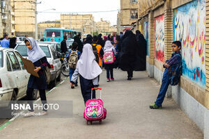 مدارس فردا ۱۰ صبح باز می‌شوند