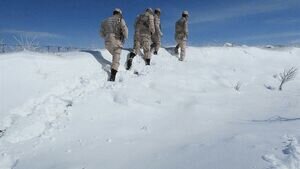 نجات ۲هزار تبعه غیرمجاز در مرز افغانستان از برف و کولاک