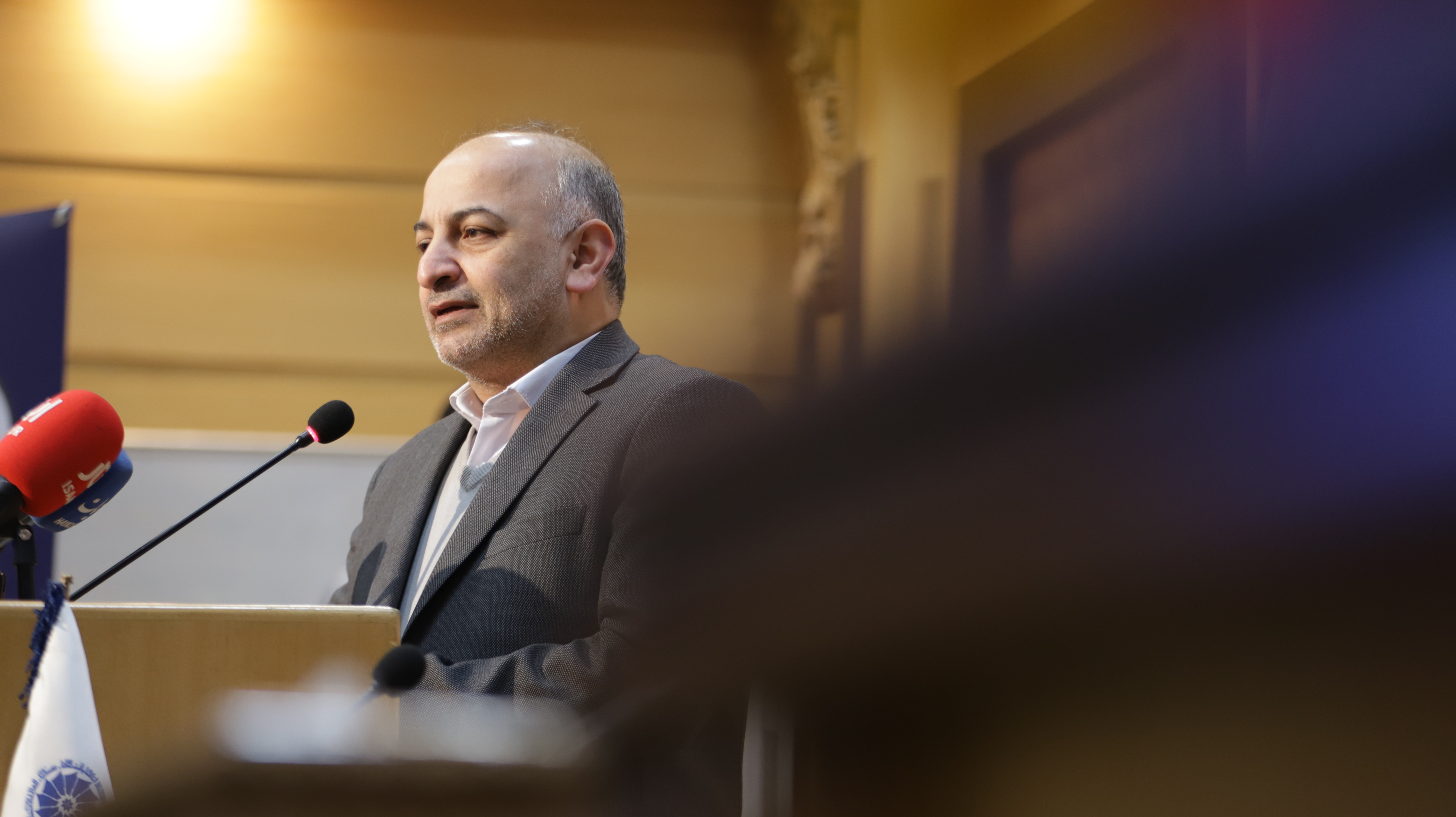 نخستین اجلاس بین‌المللی اندیشه اقتصاد تجاری - صادرکنندگان نمونه شاهد و ایثارگر