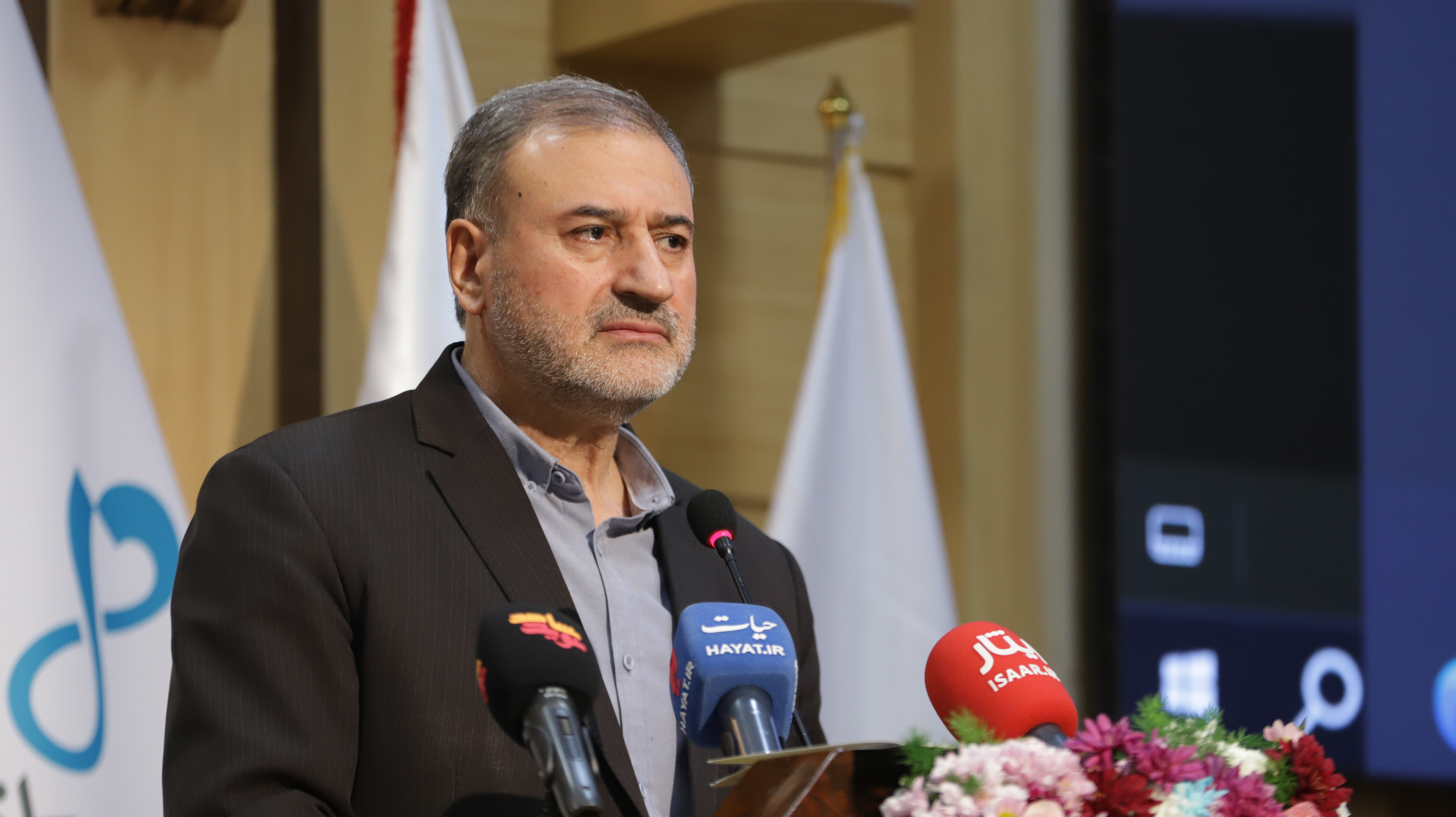 نخستین اجلاس بینالمللی اندیشه اقتصاد تجاری - صادرکنندگان نمونه شاهد و ایثارگر