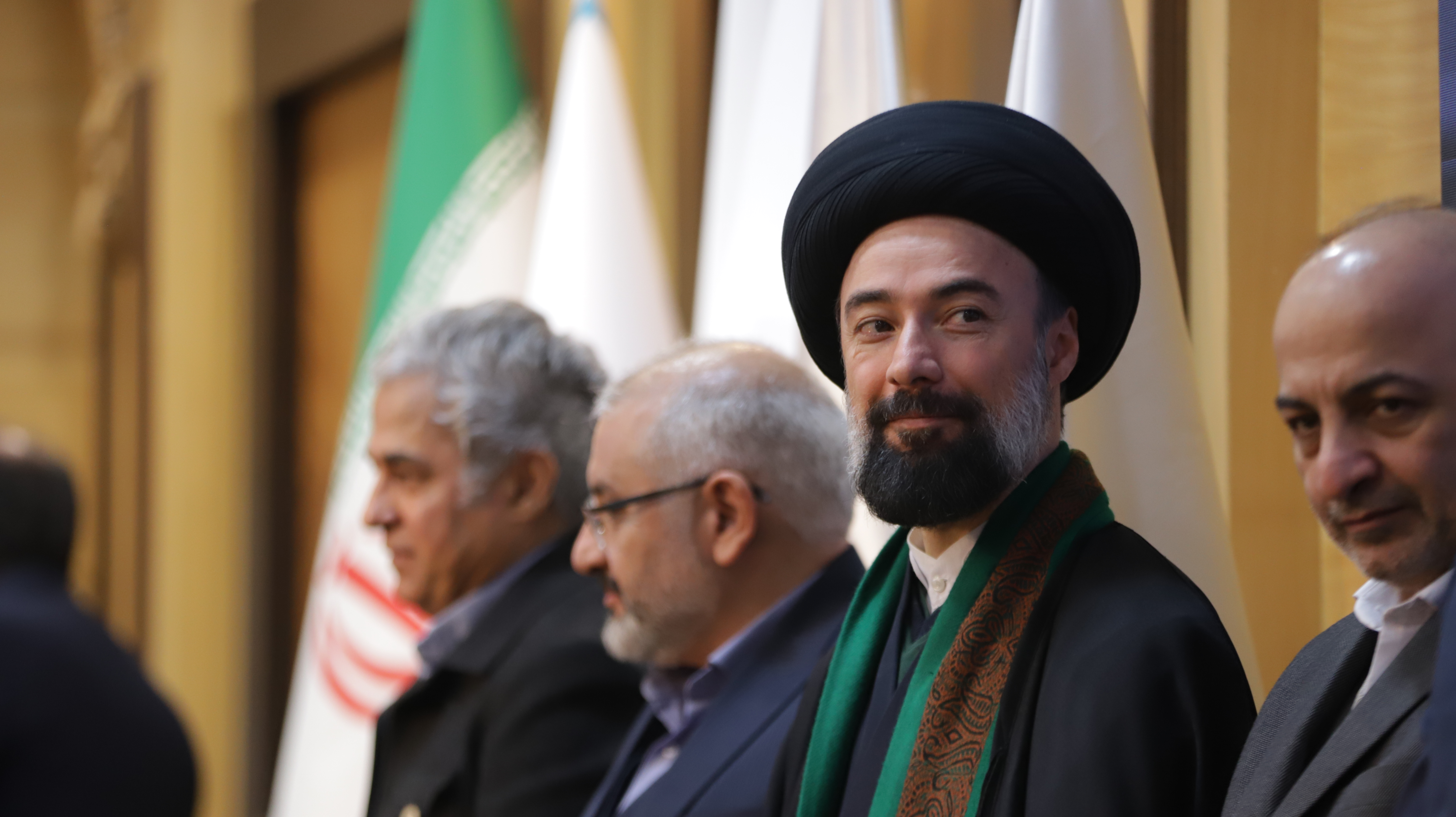 نخستین اجلاس بین‌المللی اندیشه اقتصاد تجاری - صادرکنندگان نمونه شاهد و ایثارگر