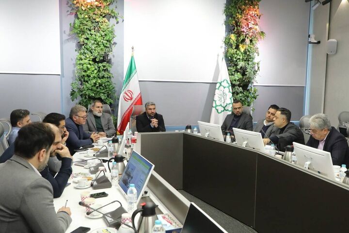 بررسی املاک معارض طرح تعریض خیابان پیروزی