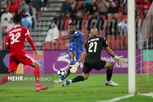 استقلال اسیر چند دلال شد