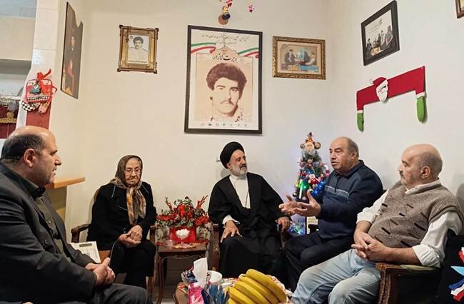 دیدار موسوی‌مقدم با خانواده شهید «روبرت لازار»