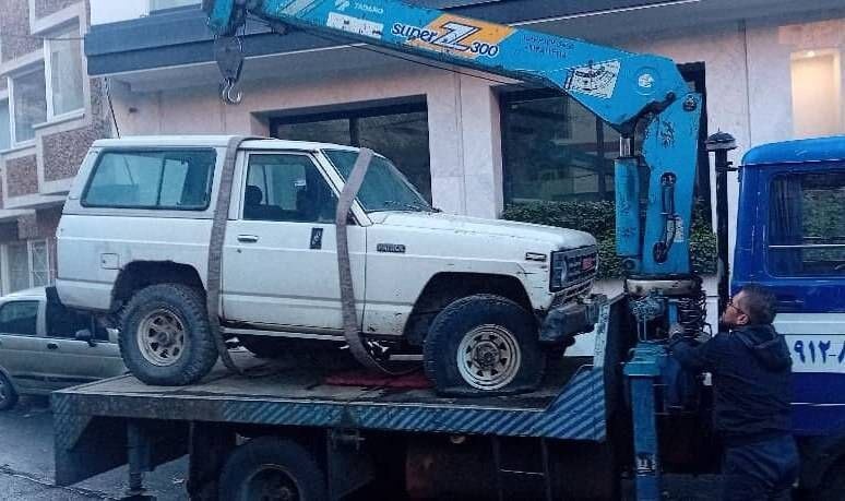 جمع‌آوری خودروهای اسقاطی از معابر منطقه یک