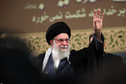 رهبر انقلاب: جمهوری اسلامی در مقابل افراد تخریب‌گر کوتاه نخواهد آمد