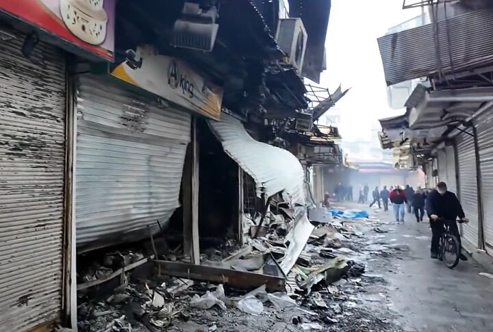 فیلم/ اغتشاشگران مغازه‌های مردم را به آتش کشیدند