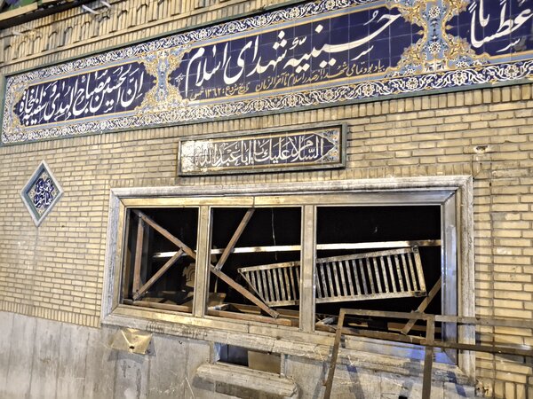 آتش زدن دو مسجد دیگر را در سعادت‌آباد توسط اغتشاشگران