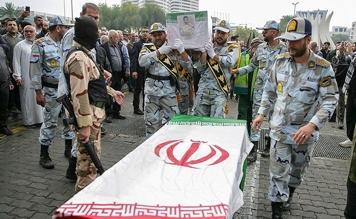 تشییع پیکر 30 شهید مدافع امنیت فردا در اصفهان