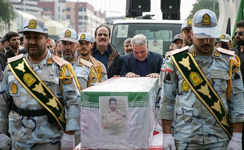 تشییع پیکر شهید امنیت امیرحسین ترکاشوند - کیش