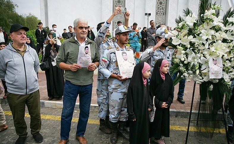 تشییع پیکر شهید امنیت امیرحسین ترکاشوند - کیش