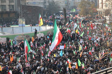 خیزش مردم تهران علیه اغتشاشگران تروریست