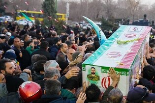 وداع مردم با شهدای مدافع امنیت در اصفهان