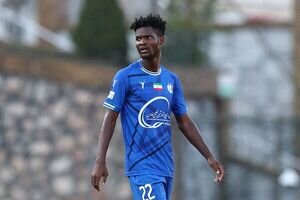 ۴ بازیکن برای جانشینی اندونگ به خط شدند