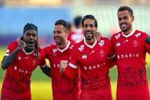 موافقت پرسپولیس با دو پیشنهاد برای فروش بیفوما