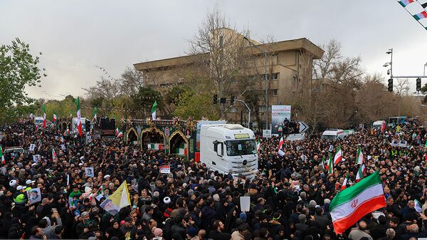 مراسم تشییع پیکر شهدای مقاومت ملی در تهران برگزار شد