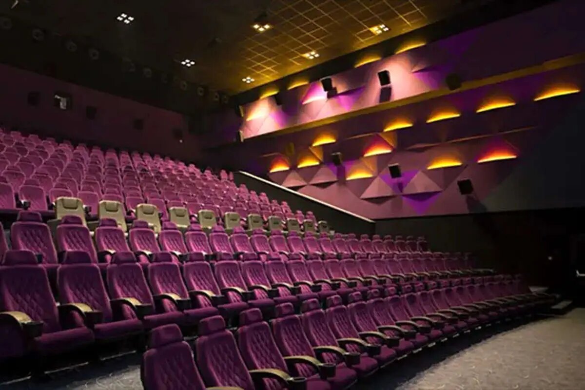 کاهش شدید فروش سینماها در روزهای پایانی دی‌ماه