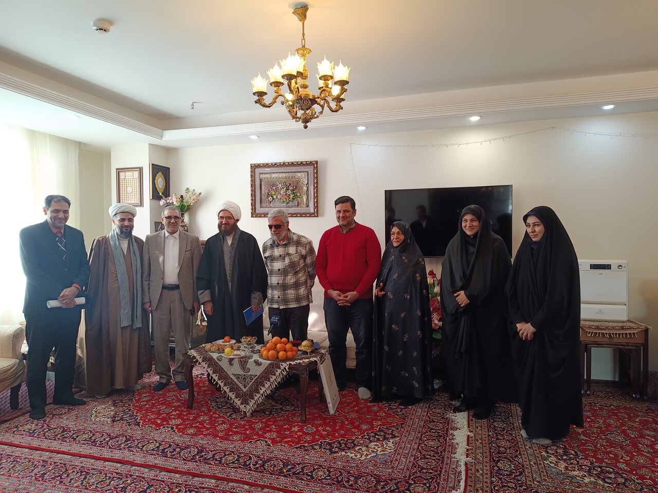 دیدار معاونت حقوقی و امور مجلس بنیاد شهید و امور ایثارگران با جانباز ۷۰ درصد