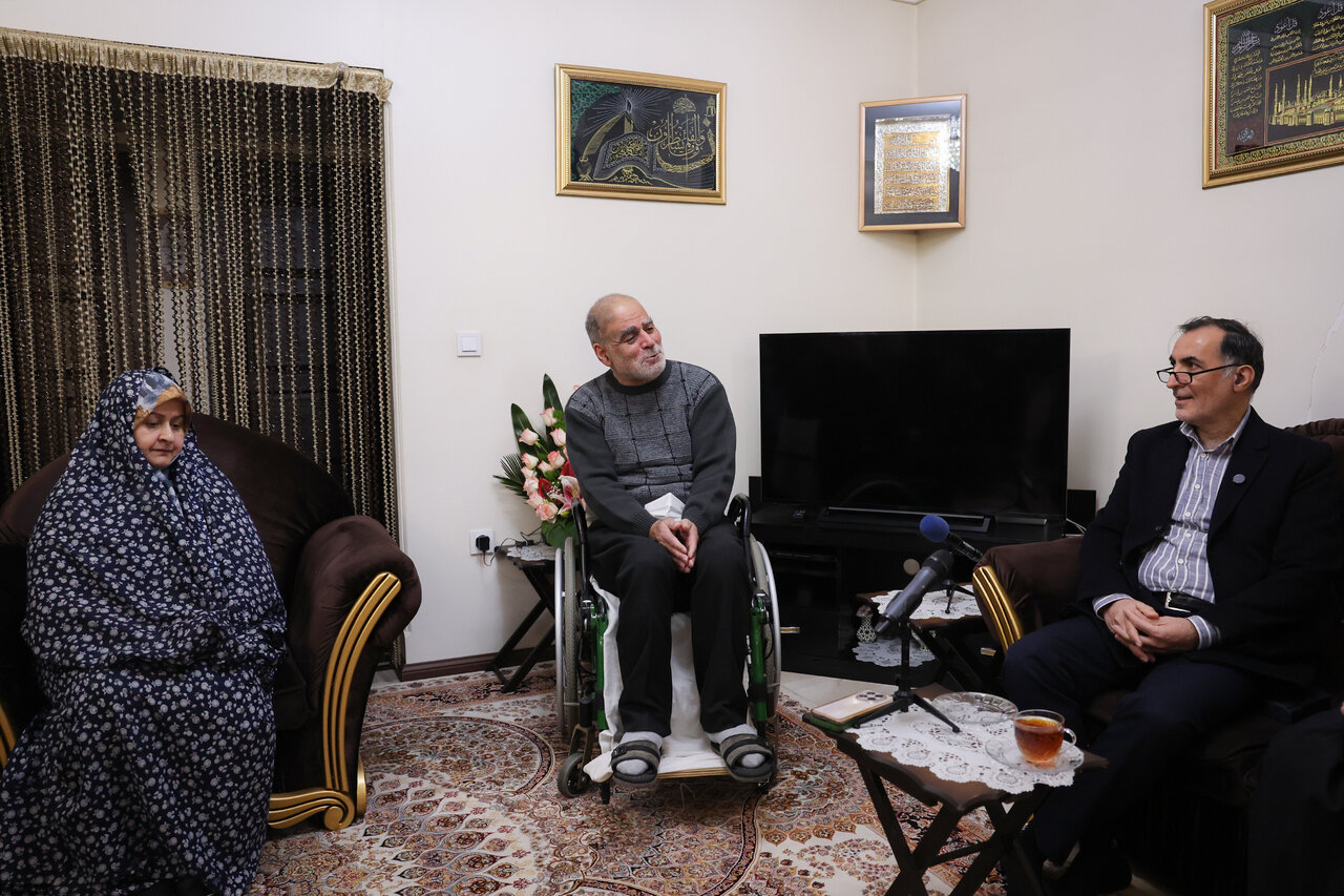 دیدار رئیس بنیاد شهید با جانبازان ۷۰ درصد