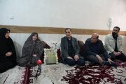 دیدار رئیس بنیاد شهید و امور ایثارگران با خانواده شهدای حملات تروریستی عناصر آمریکایی صهیونستی