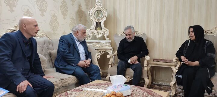 نهضت دیدار با خانواده شهدای اغتشاشات/ دیدار با ۱۲۰ خانواده در شهرستان‌های استان تهران