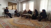 دیدار معاون تعاون بنیاد شهید با خانواده شهدای اغتشاشات + فیلم
