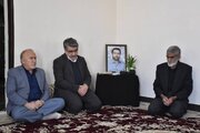 دیدار مدیرکل هنری بنیاد شهید با خانواده شهدای اغتشاشات در لرستان