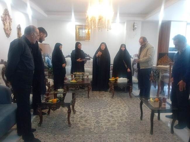 دیدار معاون تعاون و امور اجتماعی بنیاد با خانواده شهدای اغتشاشات