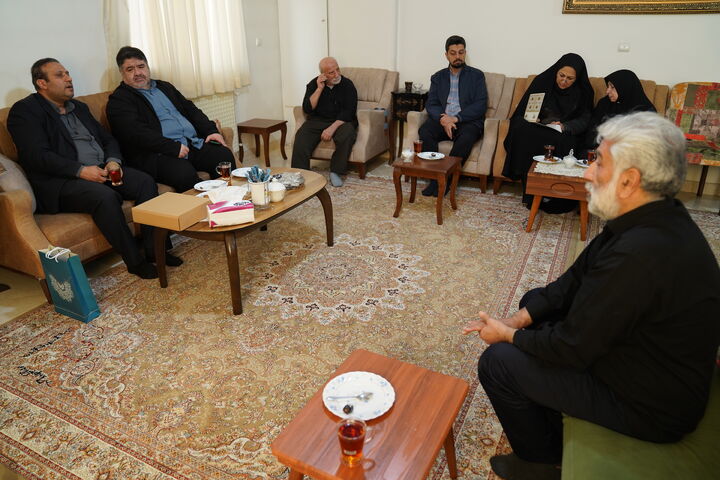 دیدار مشاور بنیاد شهید با خانواده اغتشاشات+ فیلم