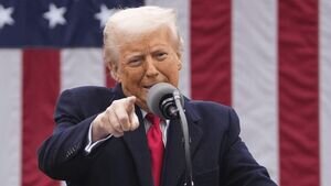 شوخی خطرناک ترامپ با نقشه جهان