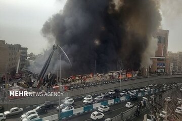 حریق بسیار گسترده یک بازارچه در جنت آباد تهران