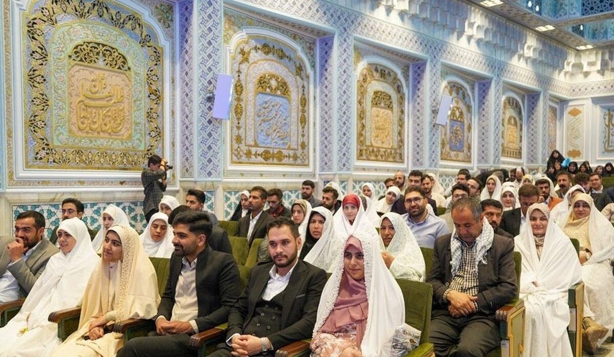 برگزاری جشن ازدواج ۳۱۳ زوج بسیجی در جوار حرم مطهر رضوی