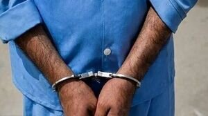 سارق وسواسی پابرهنه دستگیر شد