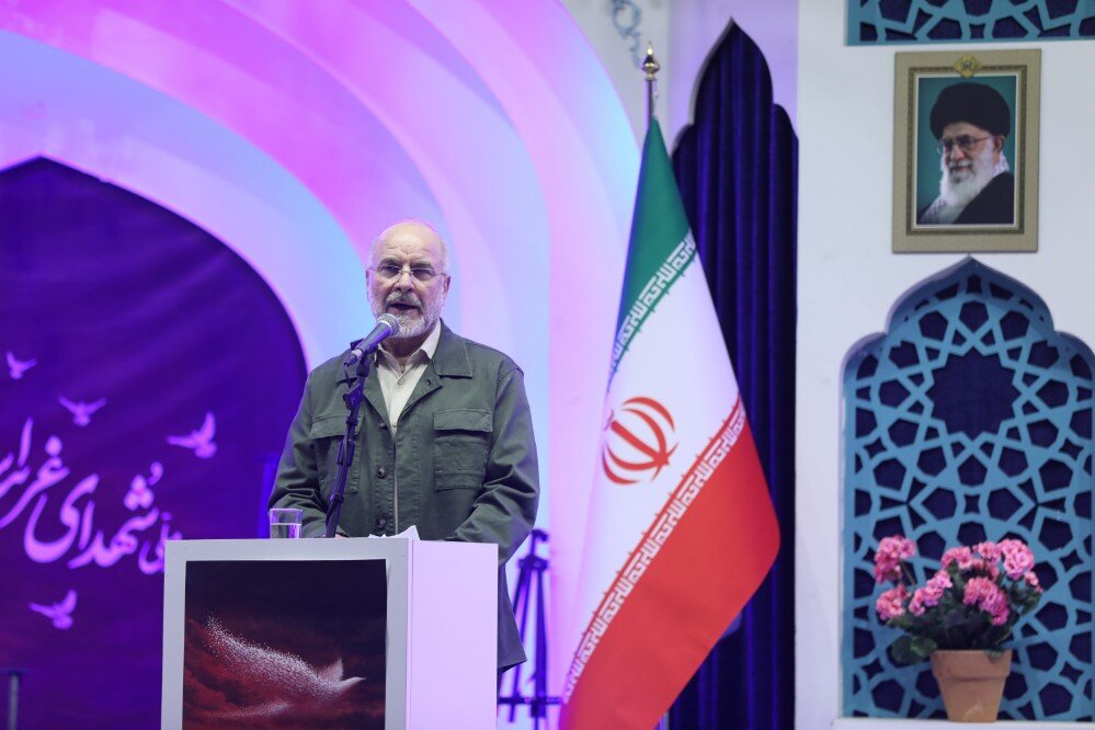 برگزاری اجلاسیه ملی شهدای غریب اسارت با حضور محمد باقر قالیباف