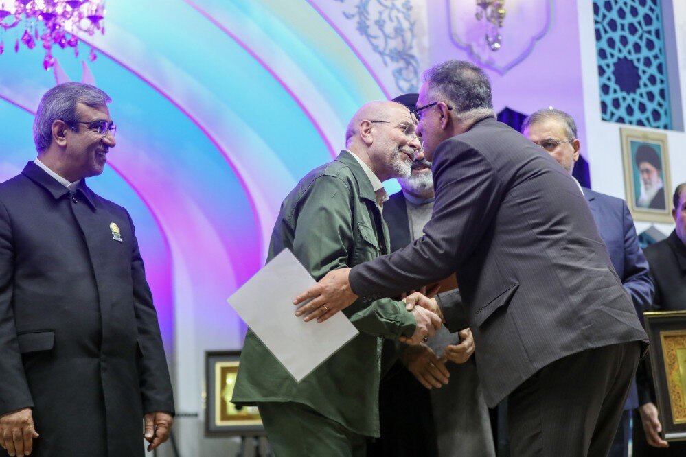 برگزاری اجلاسیه ملی شهدای غریب اسارت با حضور محمد باقر قالیباف