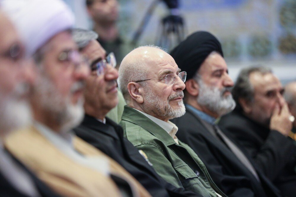 برگزاری اجلاسیه ملی شهدای غریب اسارت با حضور محمد باقر قالیباف