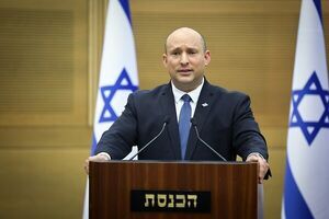 انتقاد شدید «بنت» از وزیر صهیونیست: او دلقک است