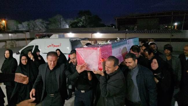 ورود پیکر شهید اقتدار حسین بردستانی به خورموج