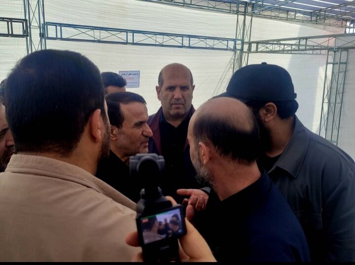 بازدید رئیس بنیاد حفظ آثار و نشر ارزش‌های دفاع مقدس از معراج شهدا