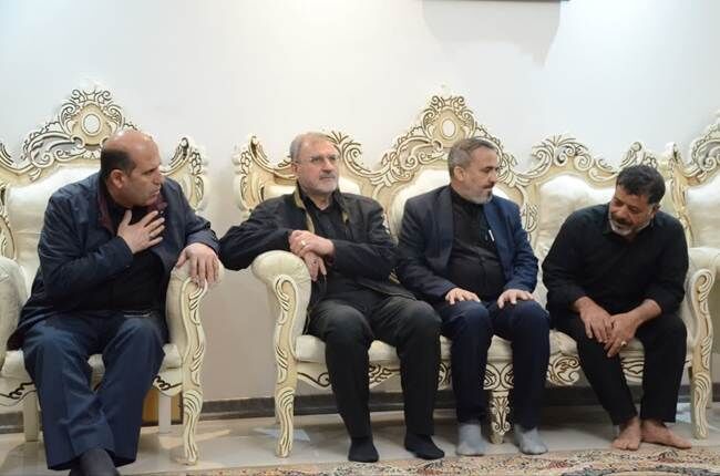 دیدار معاون فرهنگی و آموزشی بنیاد شهید و امور ایثارگران با خانواده شهیدان مولایی و رحیمی