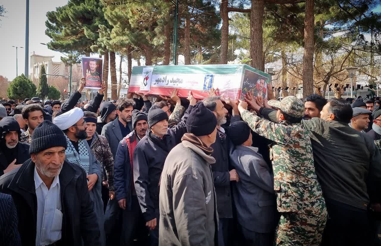 برگزاری مراسم تشییع پیکر مطهر سروان پاسدار شهید «دکتر مجید رادمهر»