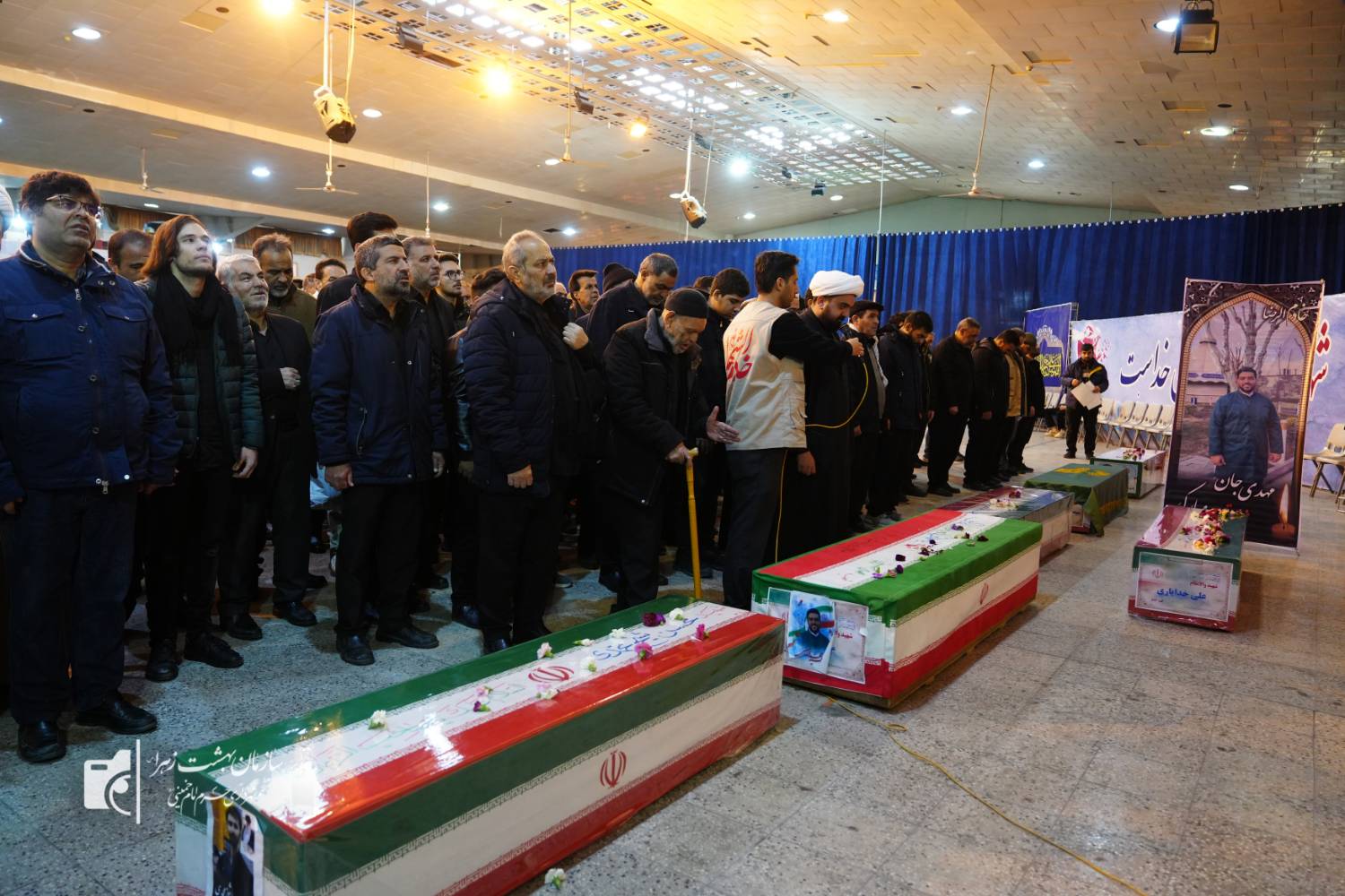 روایتی از قطعه ۴۲ بهشت زهرا در نوزدهم ماه رمضان/ هشت مسافر آسمان در پناه ضامن آهو