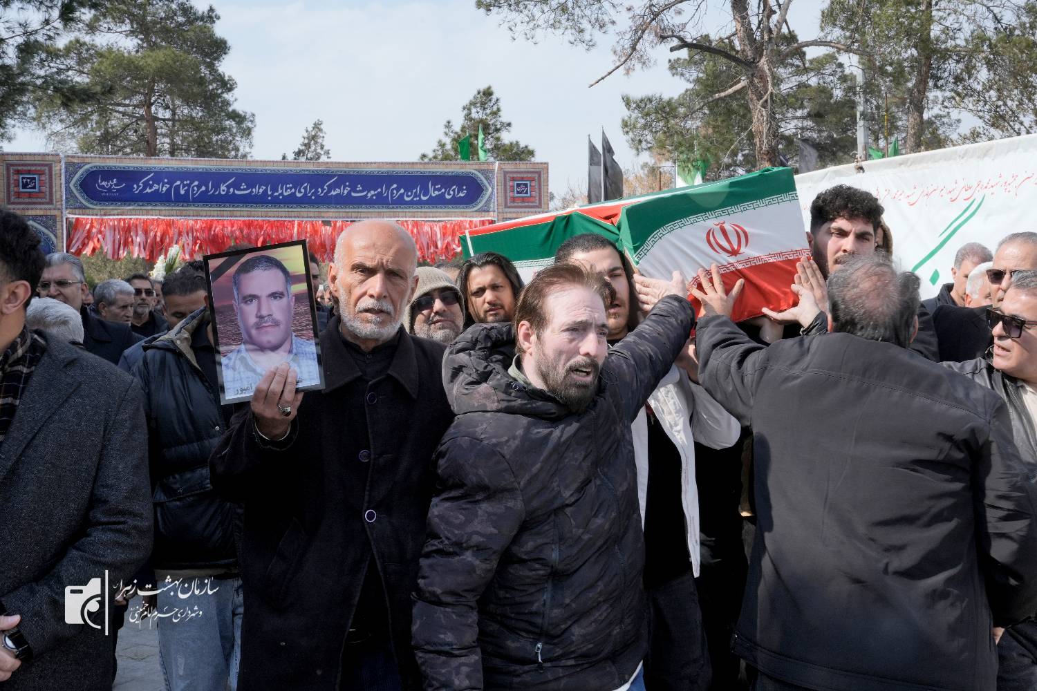 روایتی از قطعه ۴۲ بهشت زهرا در نوزدهم ماه رمضان/ هشت مسافر آسمان در پناه ضامن آهو