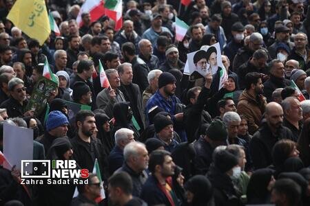 آیین تشییع پیکر پاک فرماندهان شهید جنگ رمضان در تهران