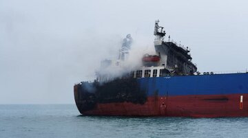 انفجار نفتکش متخلف در تنگه هرمز