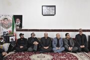 معاون استاندار لرستان با خانواده شهدای روستای «انگز» دیدار کرد