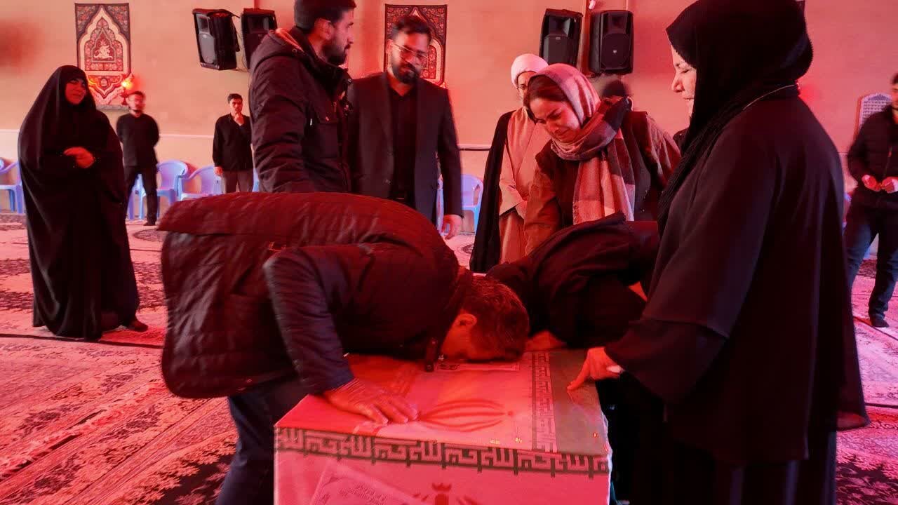 آخرین دیدار خانواده ها با پیکر پاک شهیدان والامقام شهیده مهسا طاهری، آموزگار شهیده زهرا مشهدی، شهیــد بابک رمضــــــــی