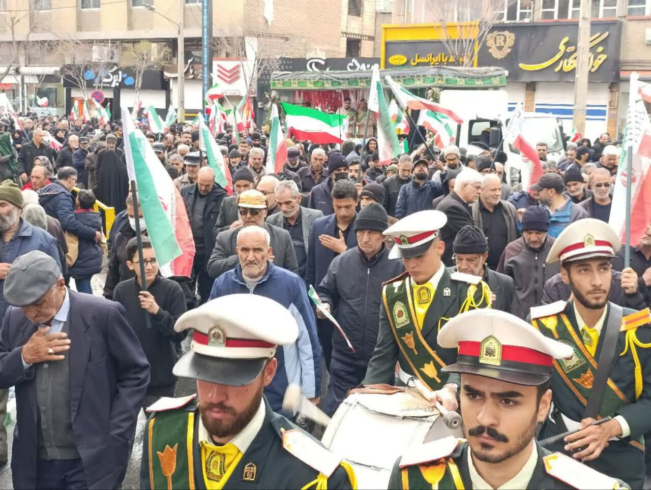 مراسم تشییع و خاکسپاری پیکر مطهر شهیدان والامقام نخبه شهیده مهسا طاهری، آموزگار شهیده زهرا مشهدی، شهیــد بابک رمضــــــــی