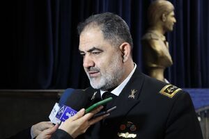 دریادار ایرانی: دشمن بداند با ضربات مهلک تنبیهش می کنیم