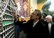 شهید علی لاریجانی در حرم حضرت معصومه(س) به خاک سپرده خواهند شد+فیلم